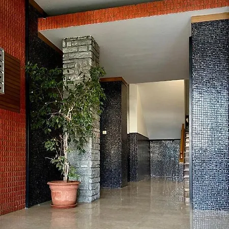 Degli Inglesi Appartement